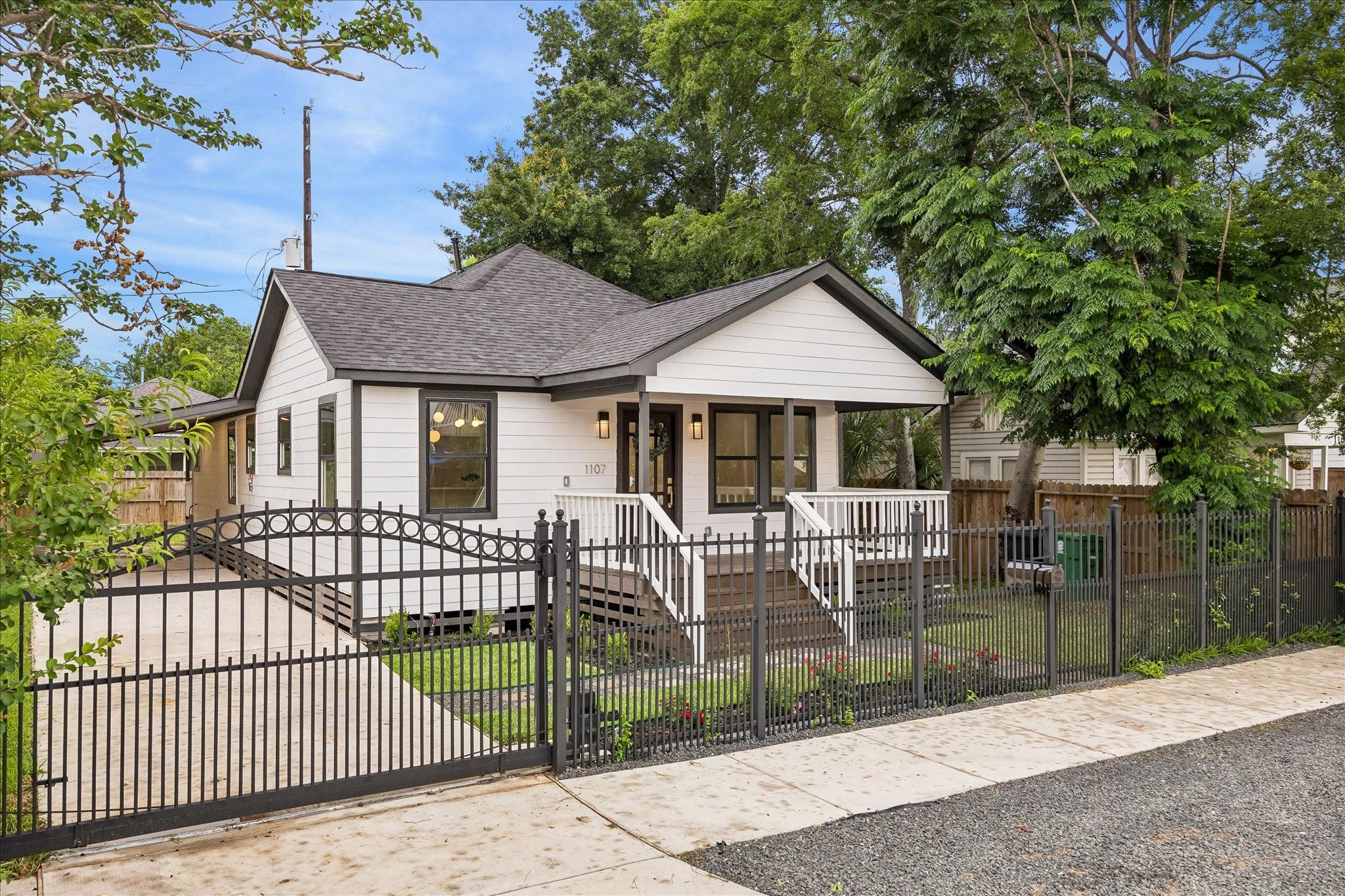 1107 Cordell Street