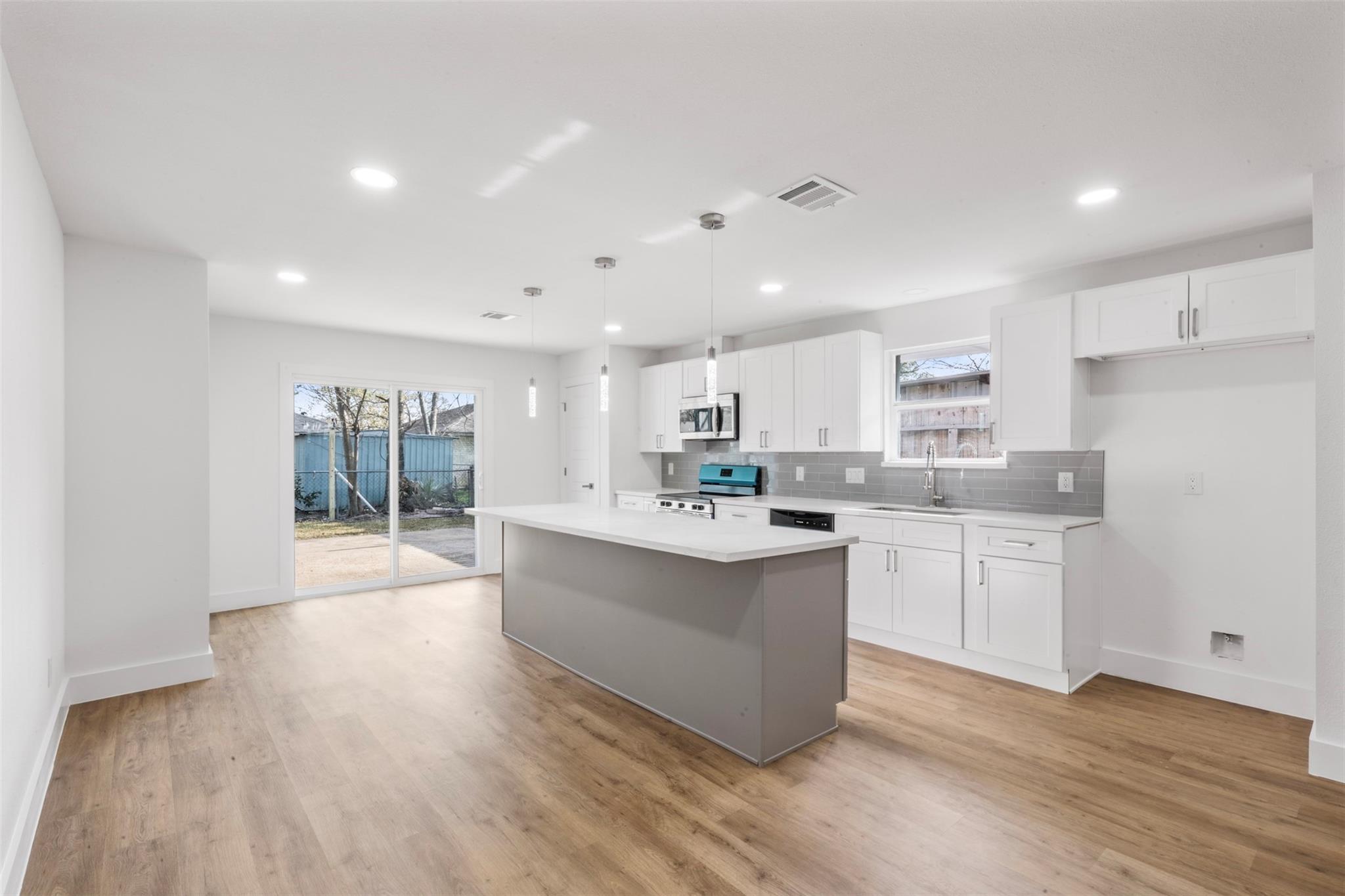 6403 Acorn Forest Drive