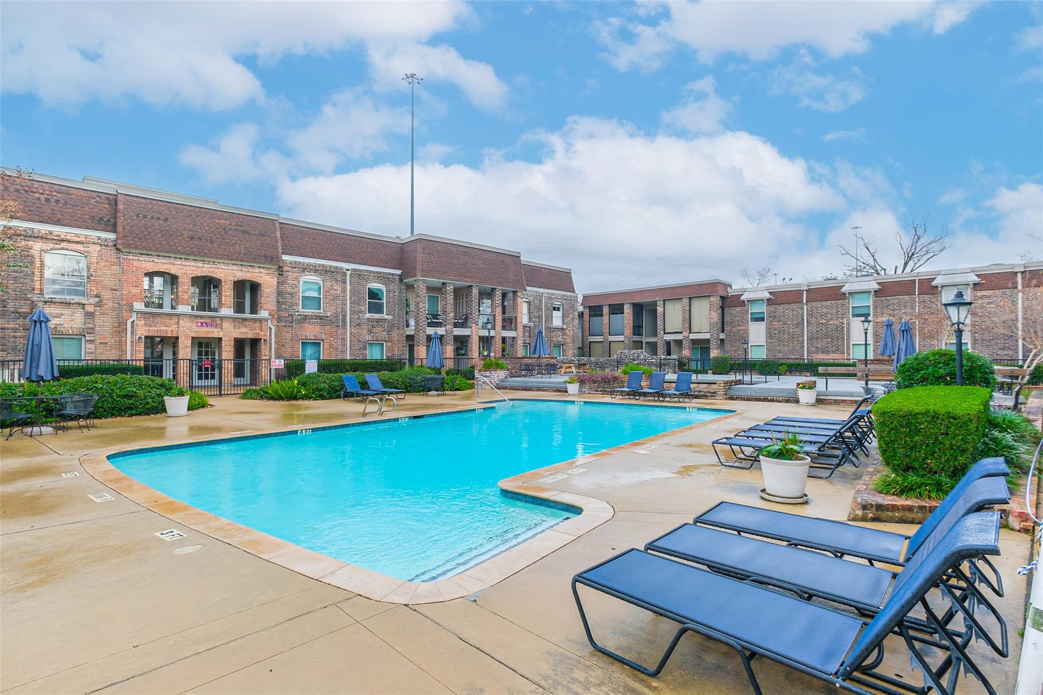 7575 Katy Freeway # 101