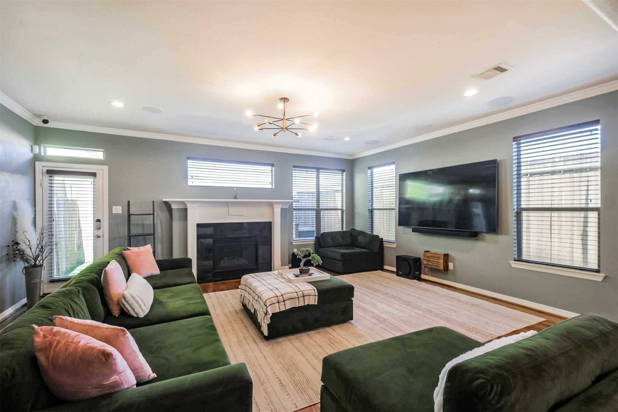 1325 Dorothy Street