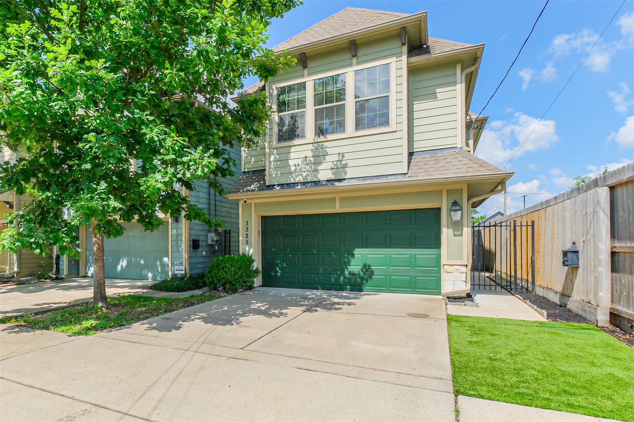 1325 Dorothy Street