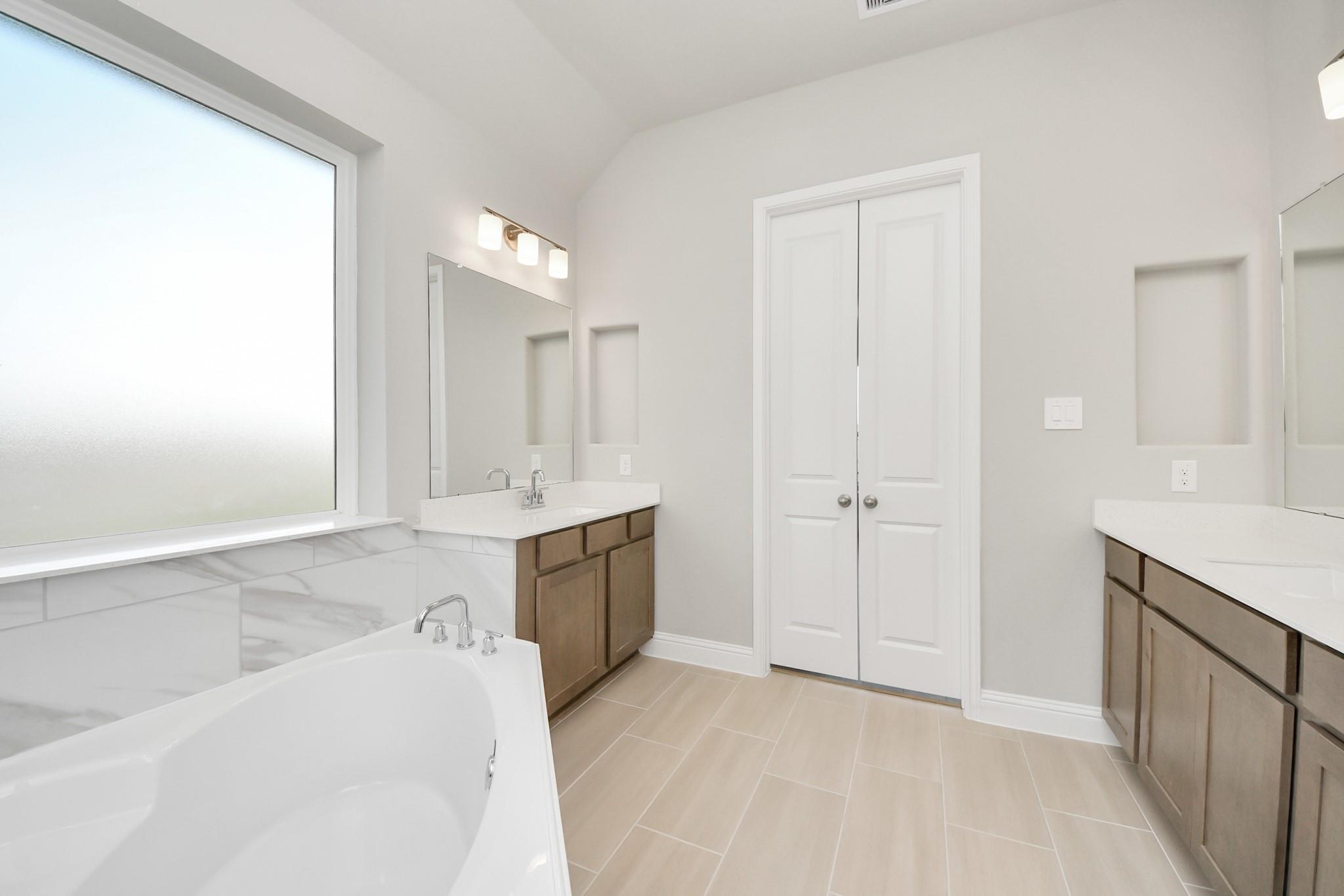 11258 Tropical Forest Way, Cypress