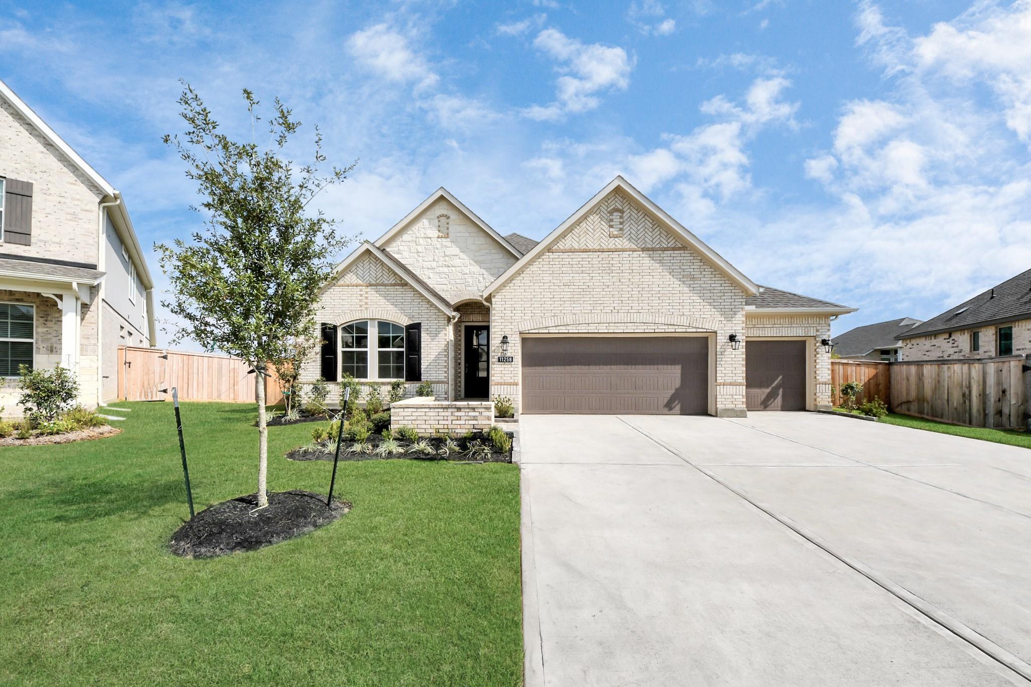 11258 Tropical Forest Way, Cypress