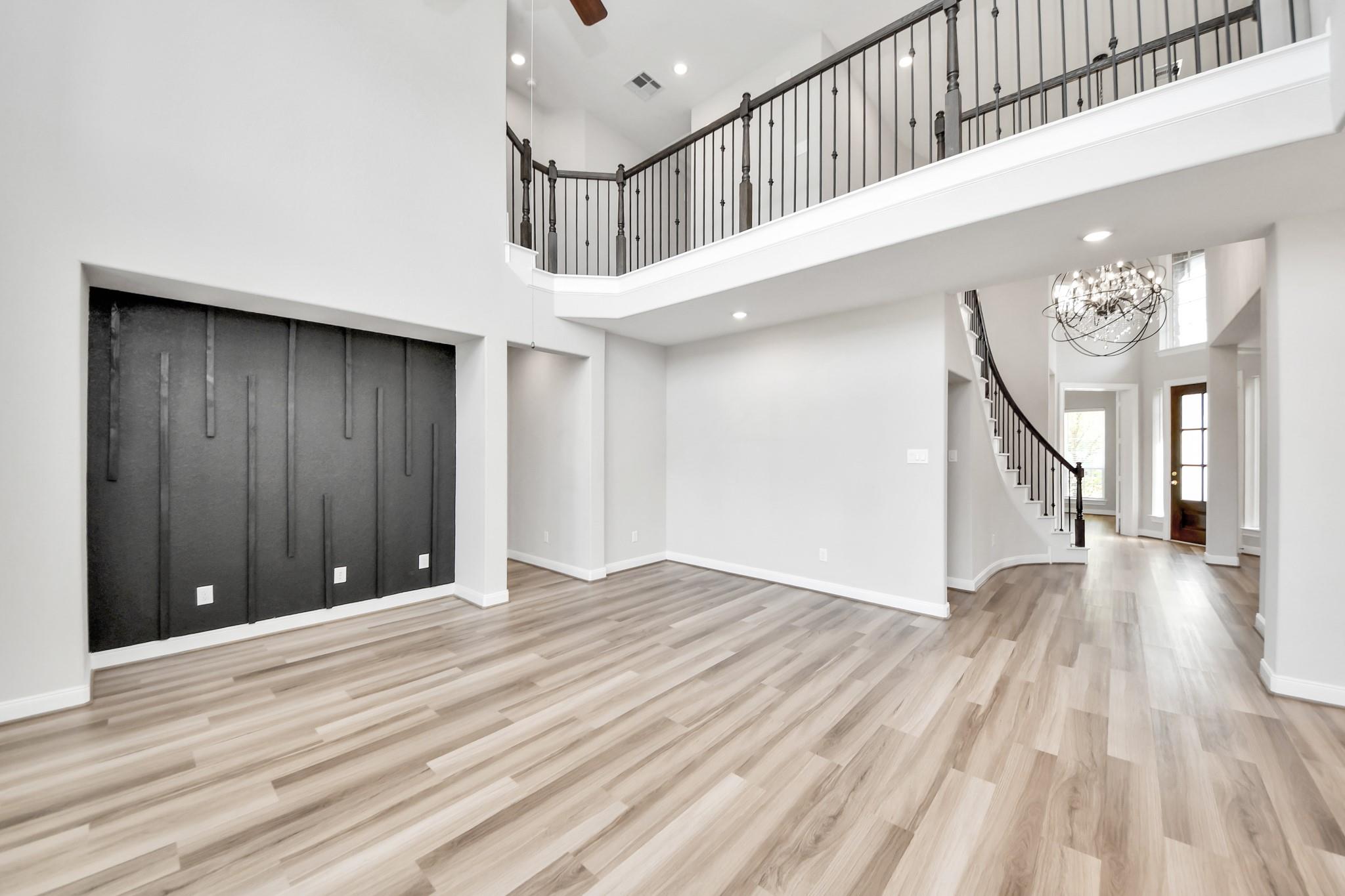 8727 Silver Crest Lane