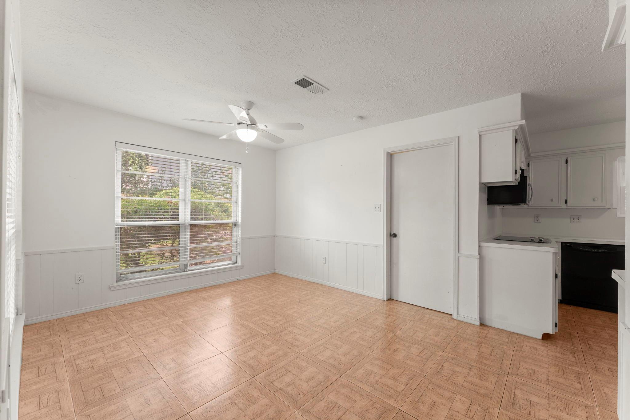 17014 Hill View Lane