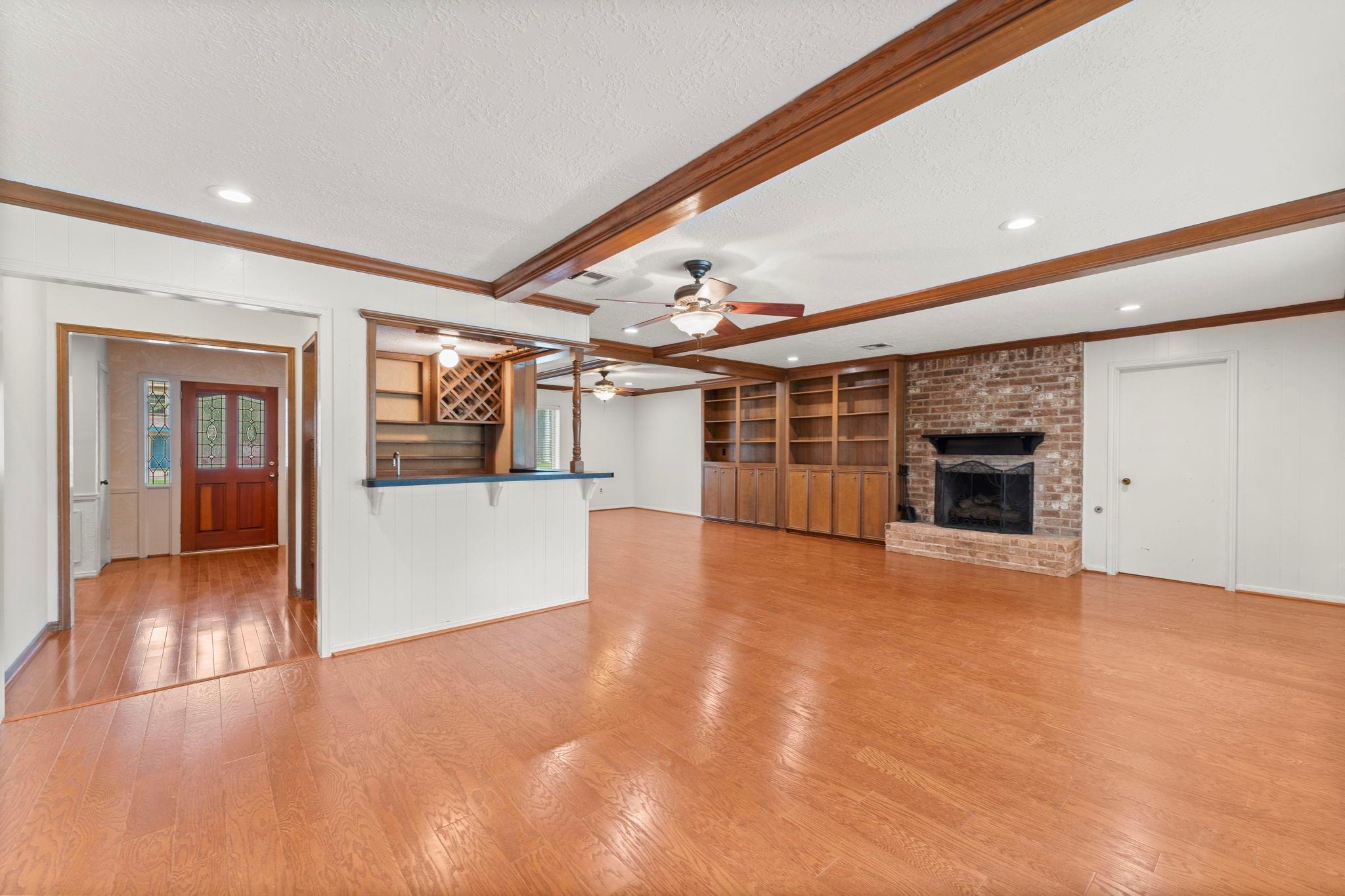 17014 Hill View Lane