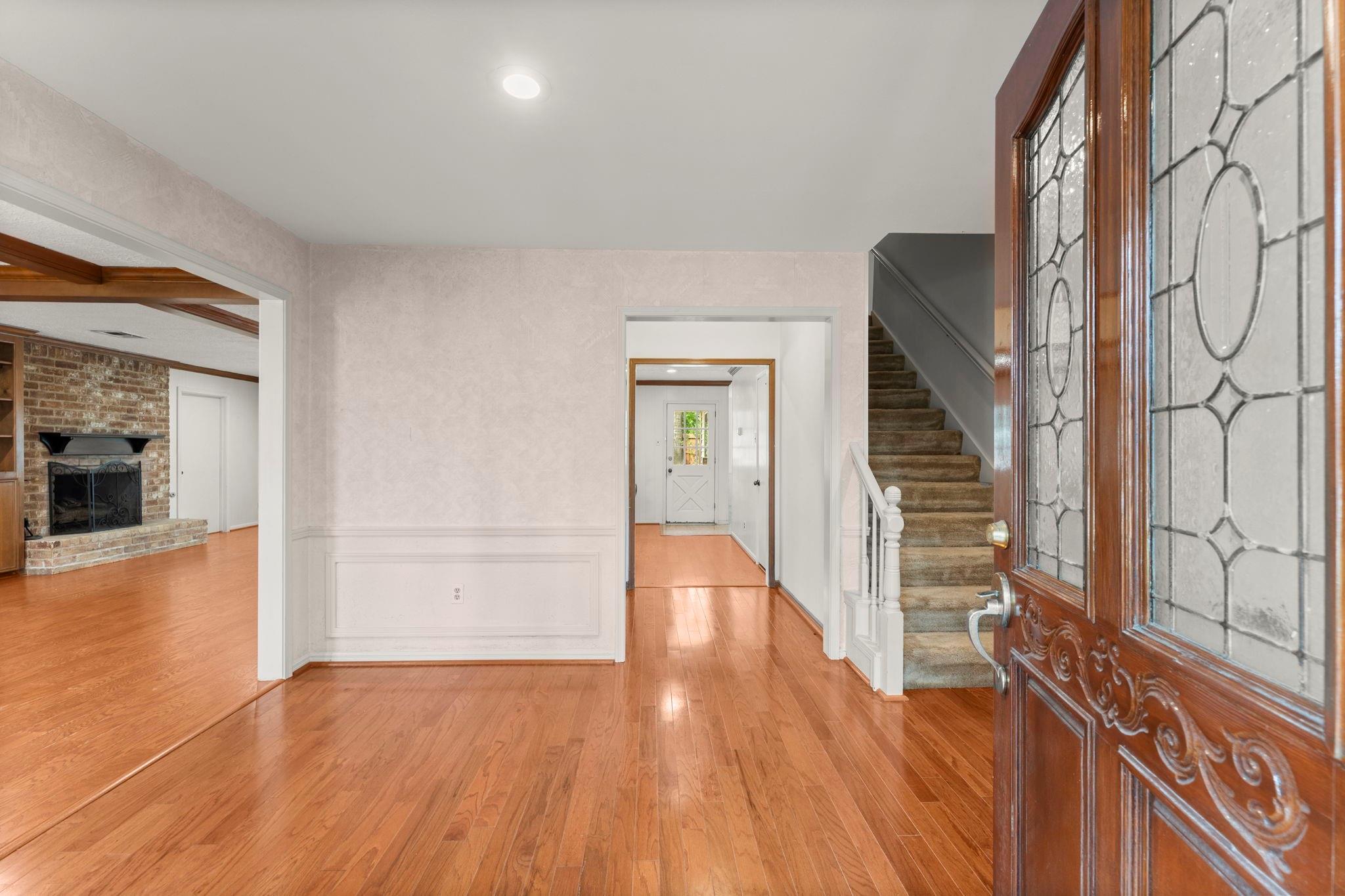 17014 Hill View Lane