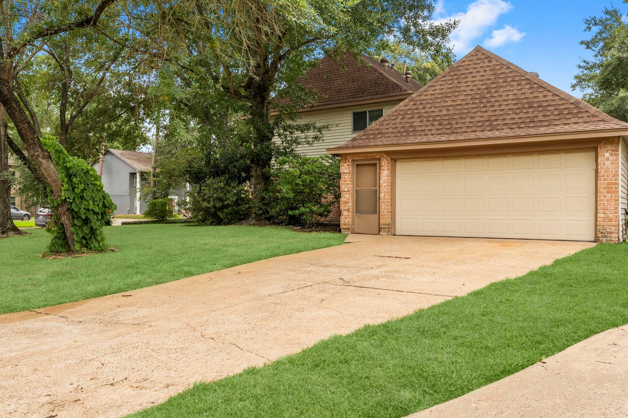 17014 Hill View Lane