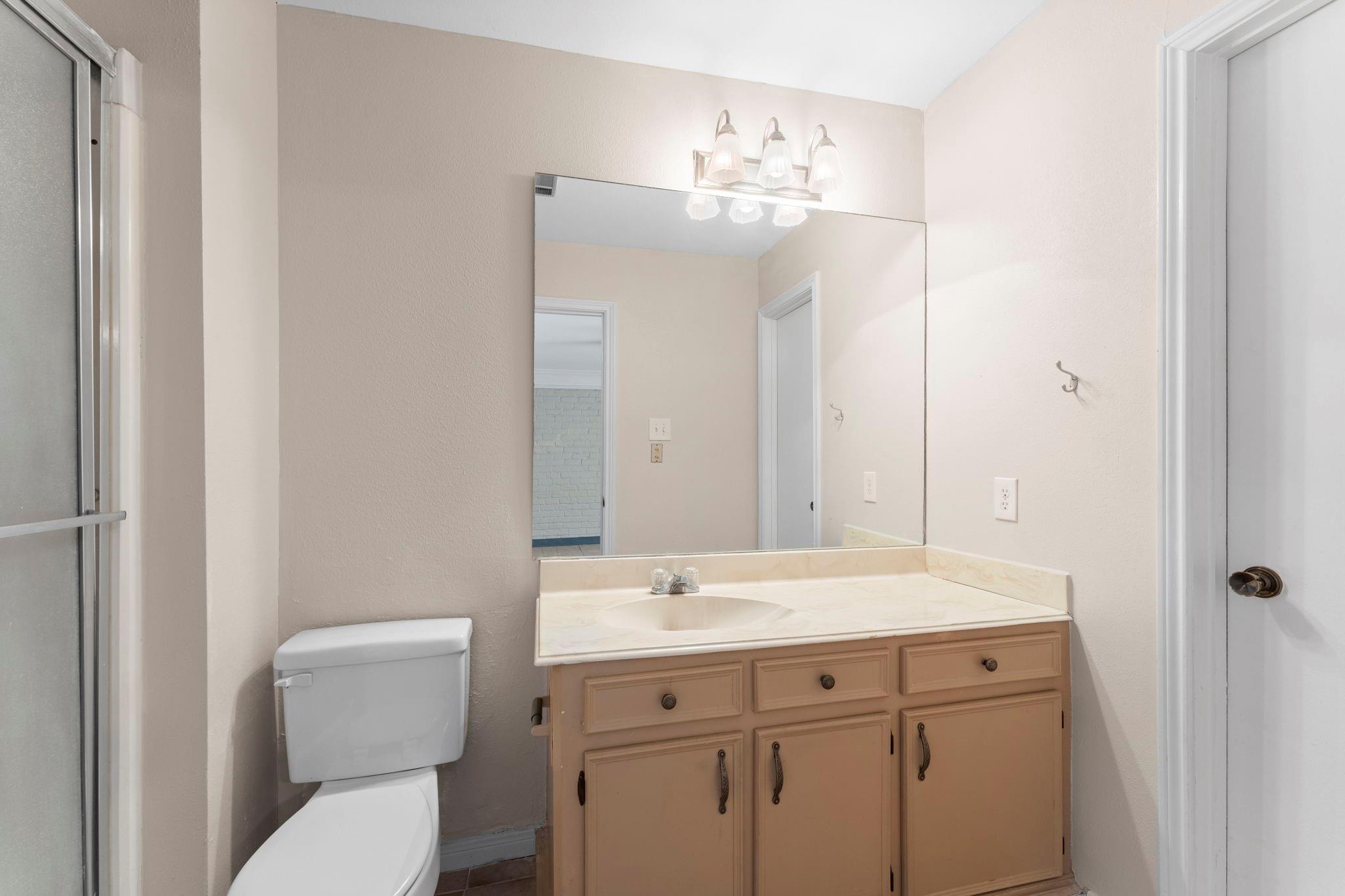 17014 Hill View Lane