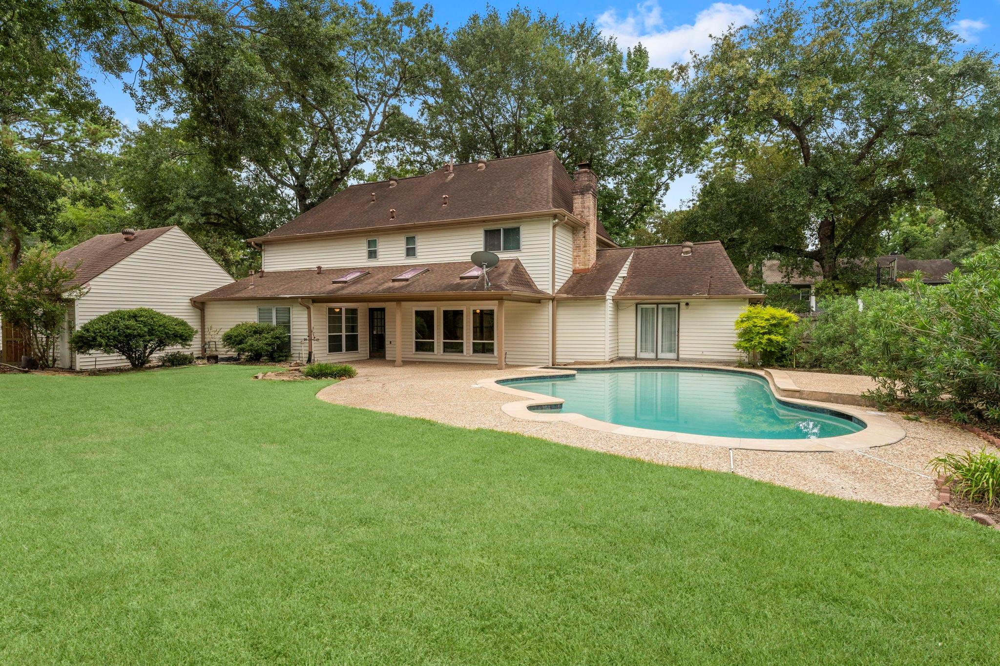 17014 Hill View Lane