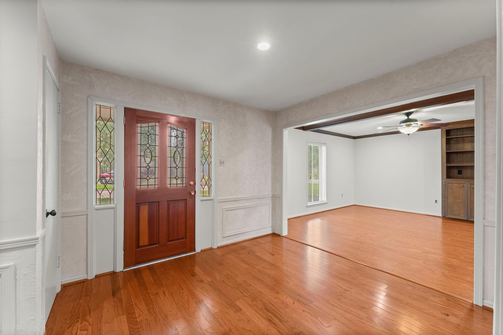 17014 Hill View Lane