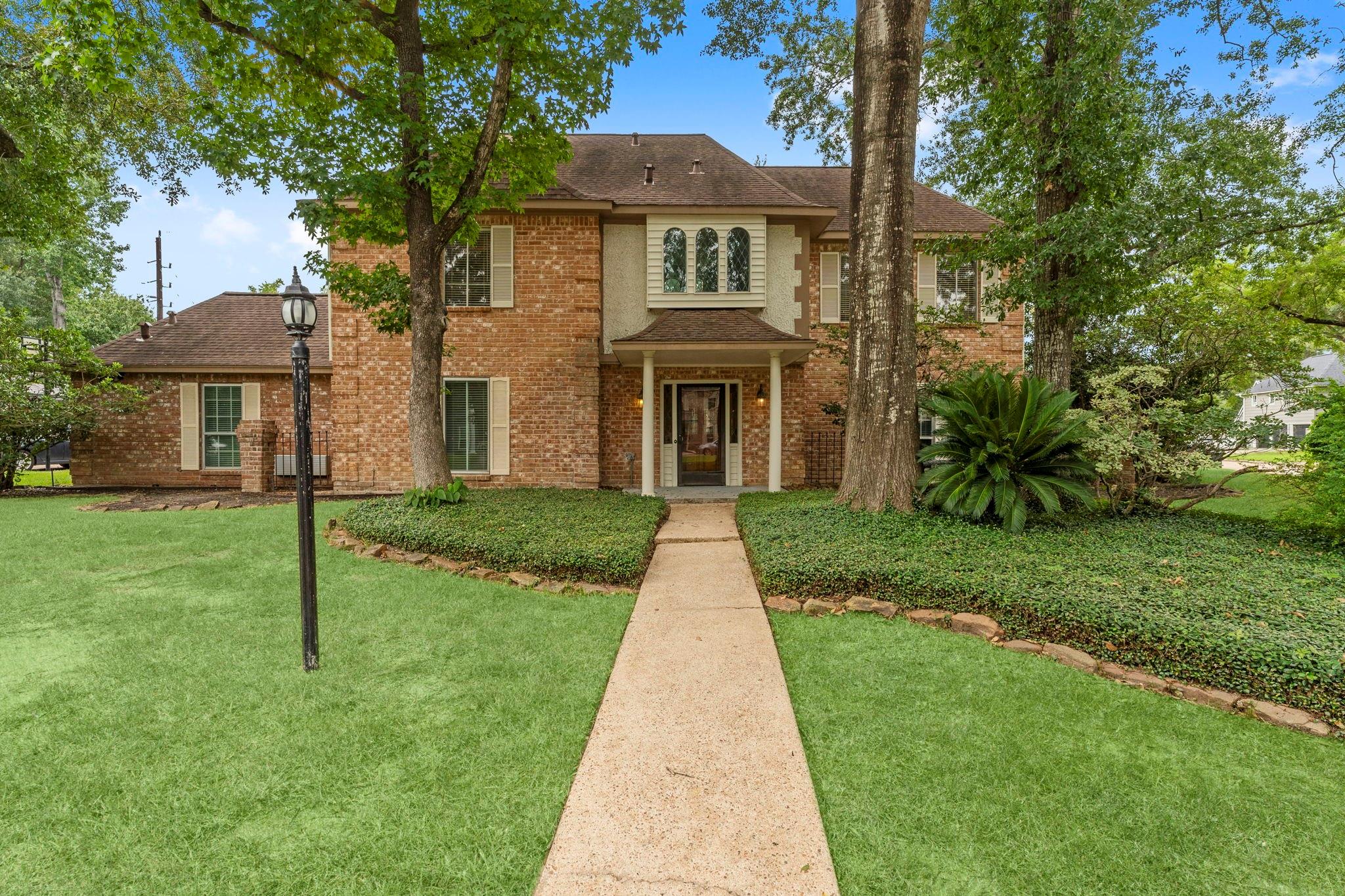 17014 Hill View Lane