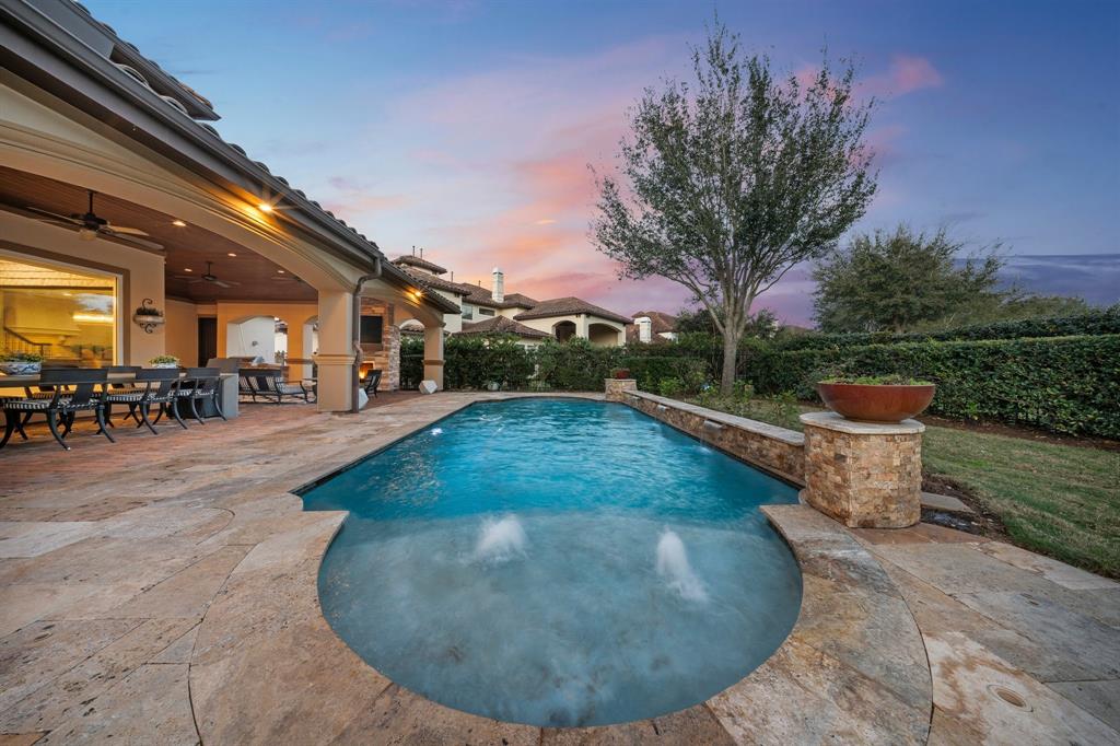 5006 Water View Bend