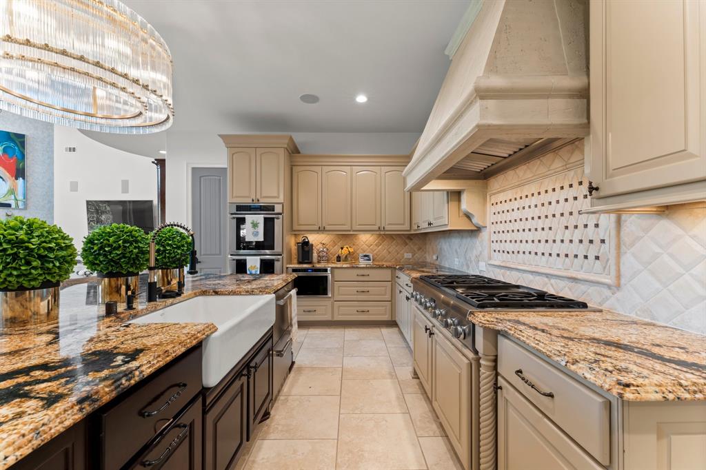 5006 Water View Bend