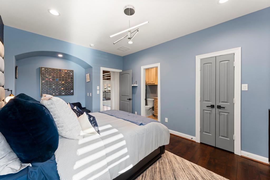 5006 Water View Bend