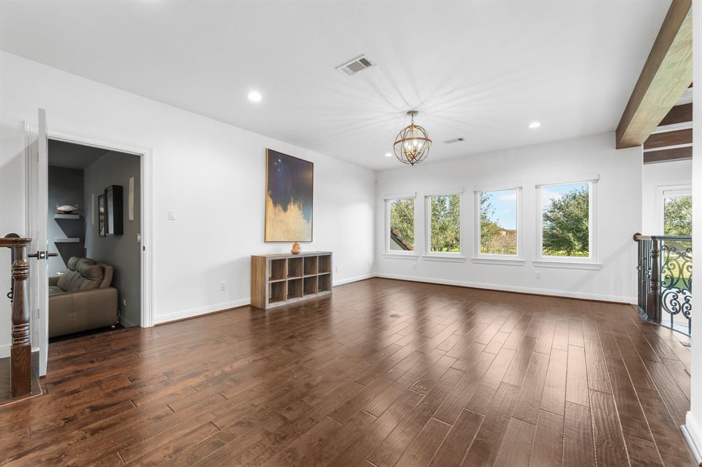 5006 Water View Bend
