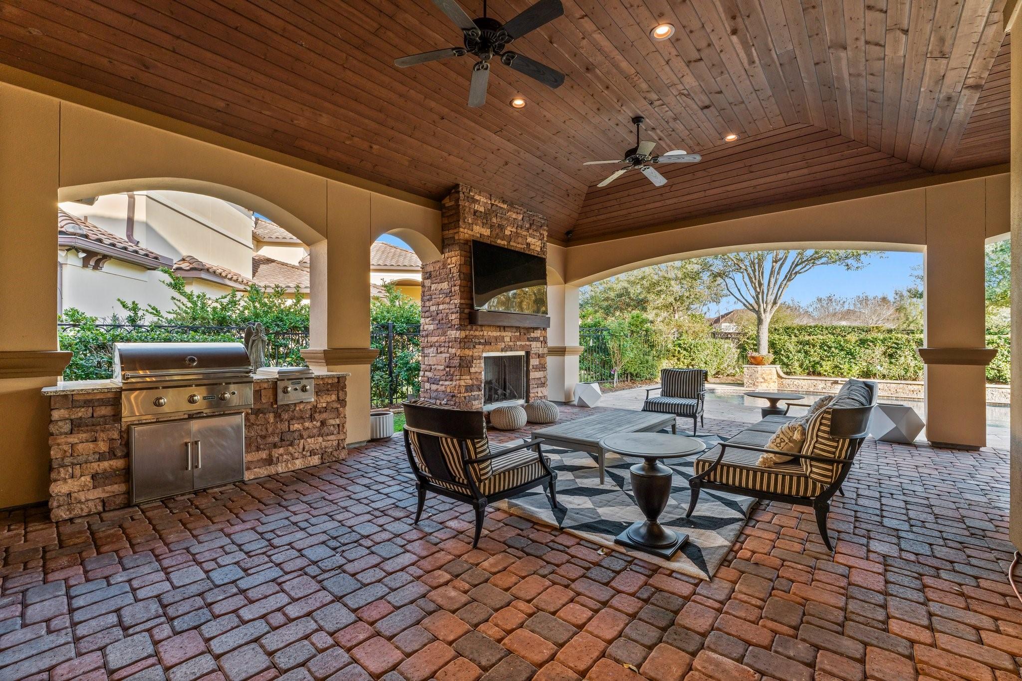5006 Water View Bend