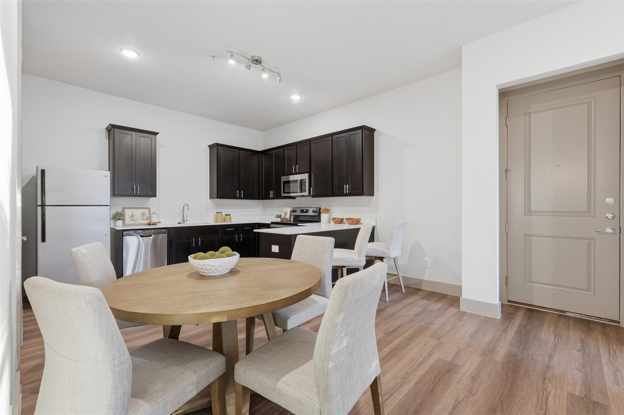 4509 Mount Vernon Street # 11