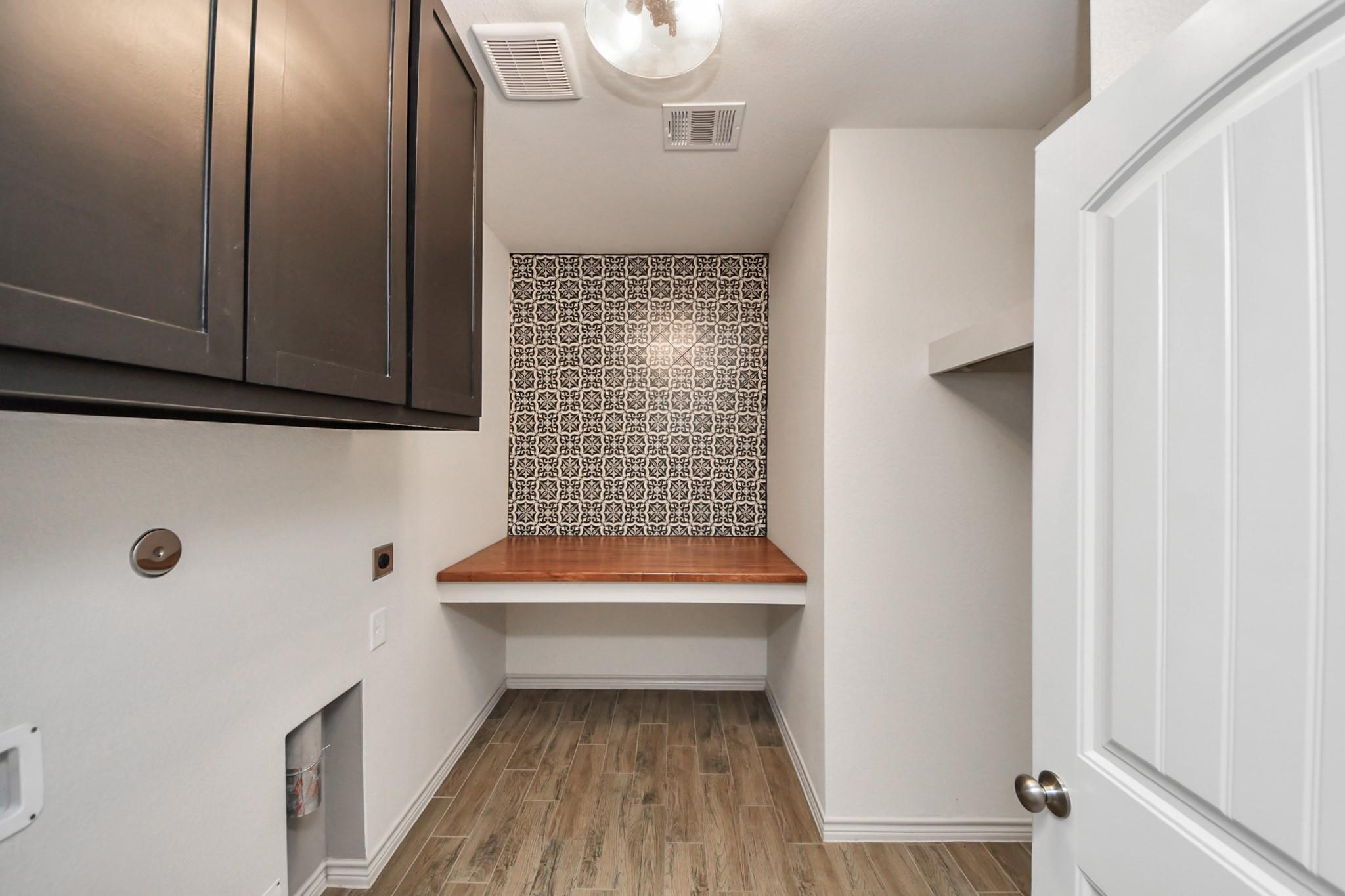 6822 Greenwood Valley Place