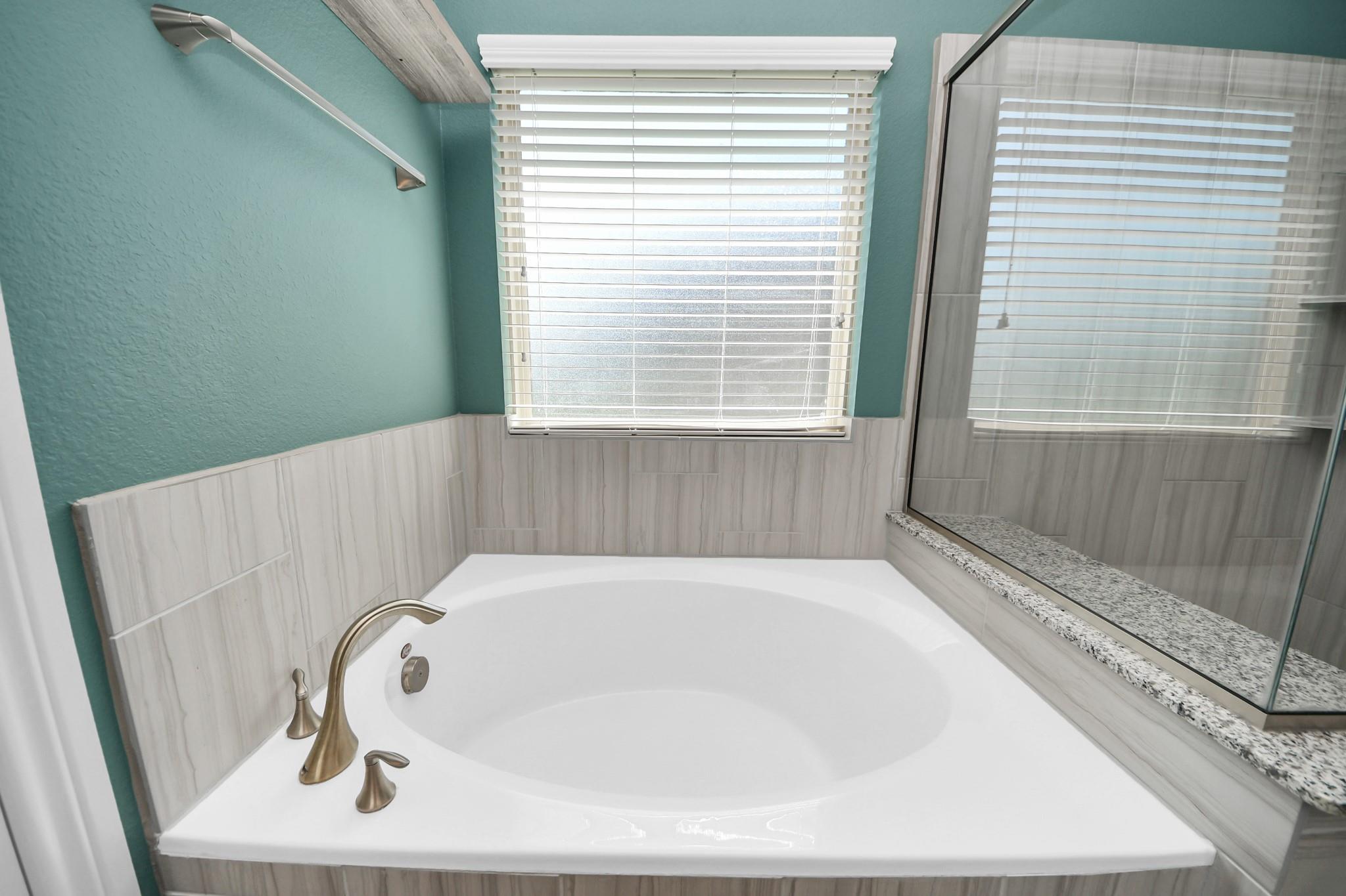 6822 Greenwood Valley Place