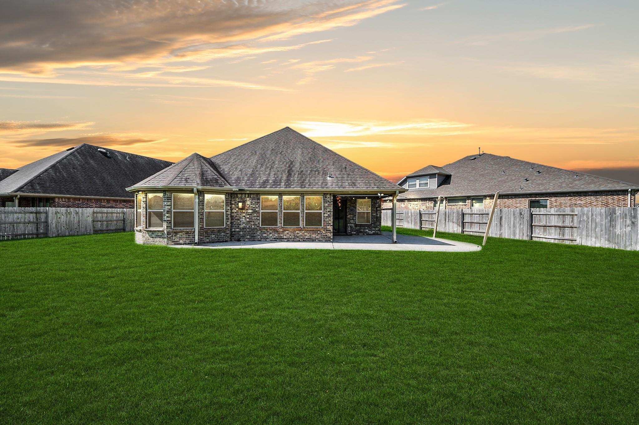 6822 Greenwood Valley Place