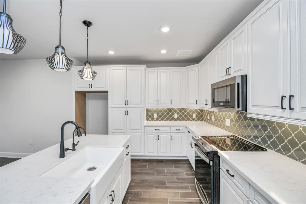 6804 Westview Drive # 3405