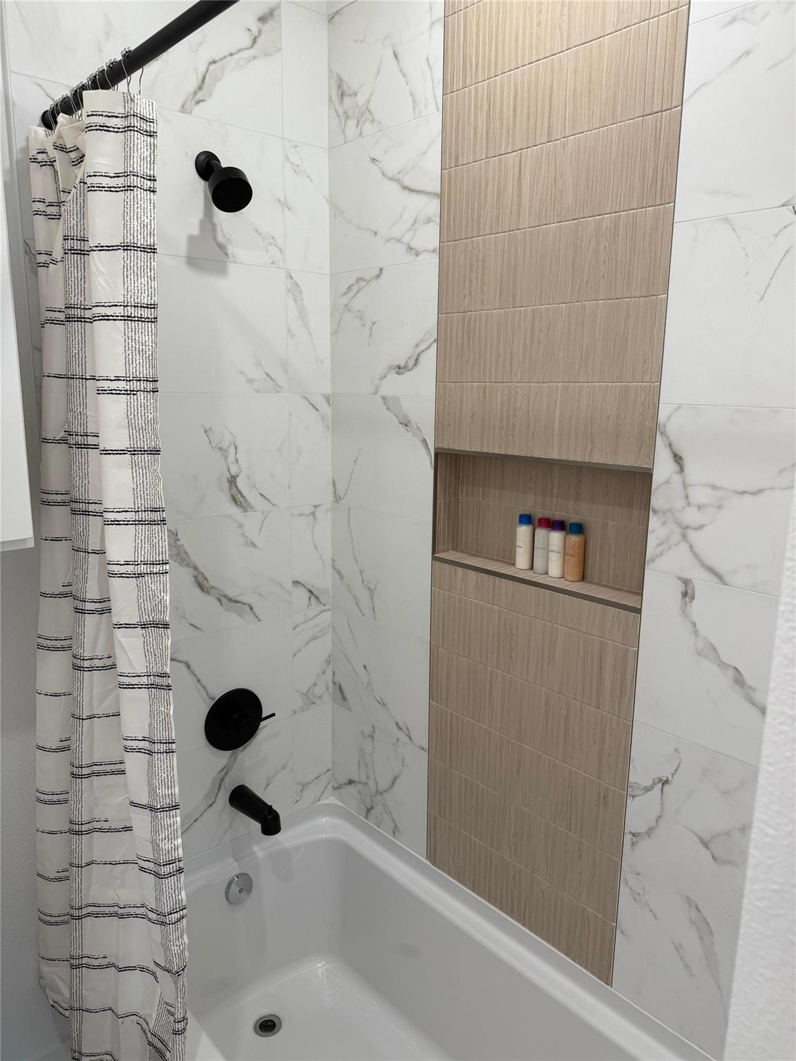 11621 Waldemar Drive