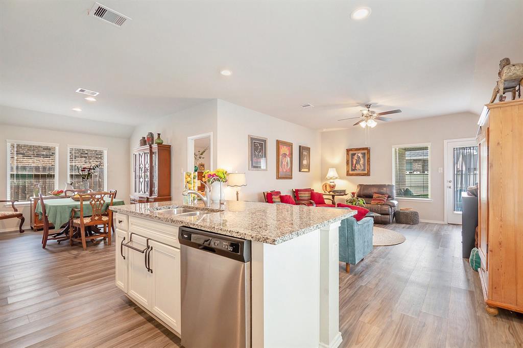 9521 Mountain Maple Place