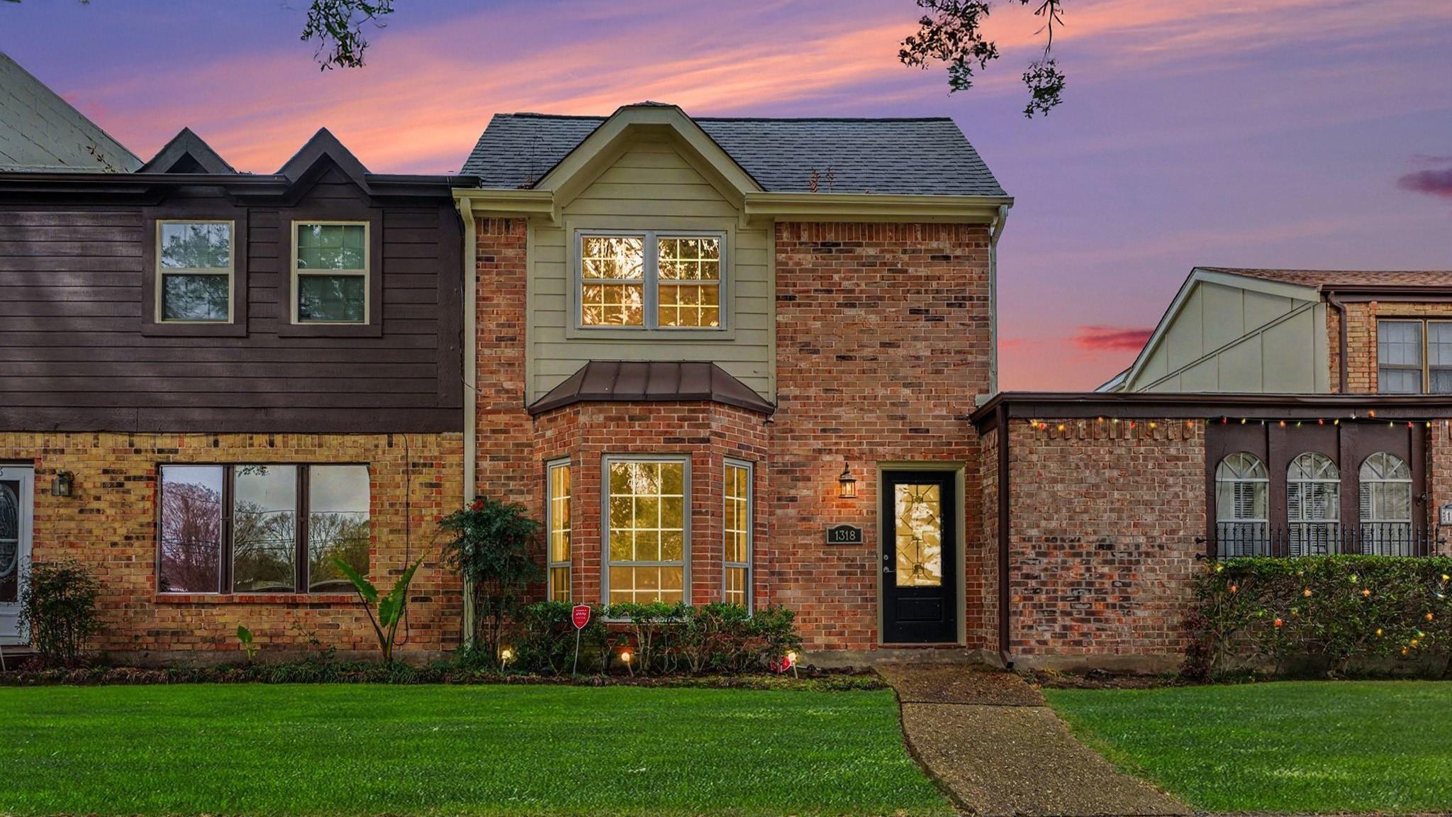 1318 Ward Road
