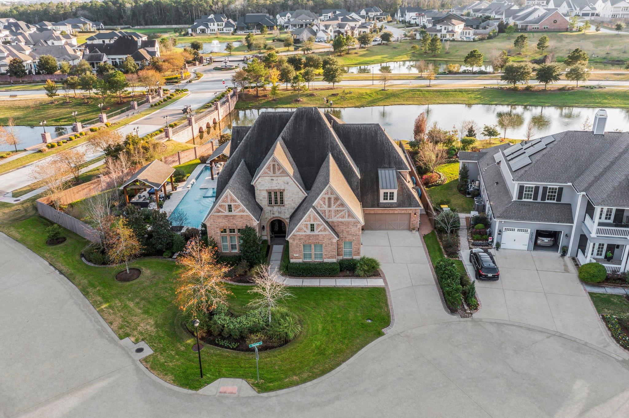 2203 Flameleaf Court