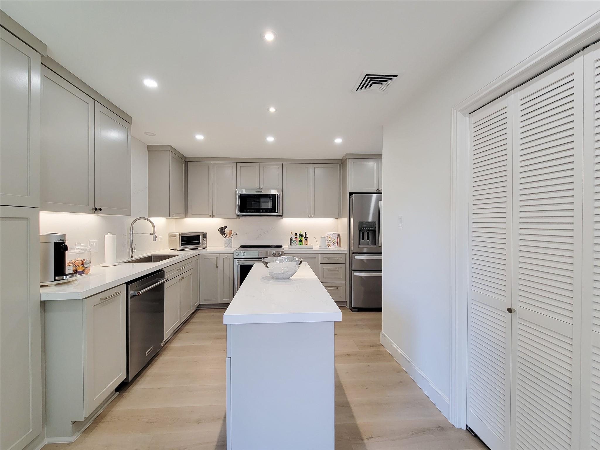 9333 Memorial Drive # 320