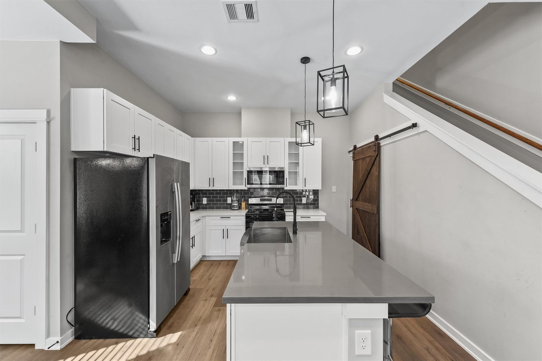 6704 Parker Grove Lane