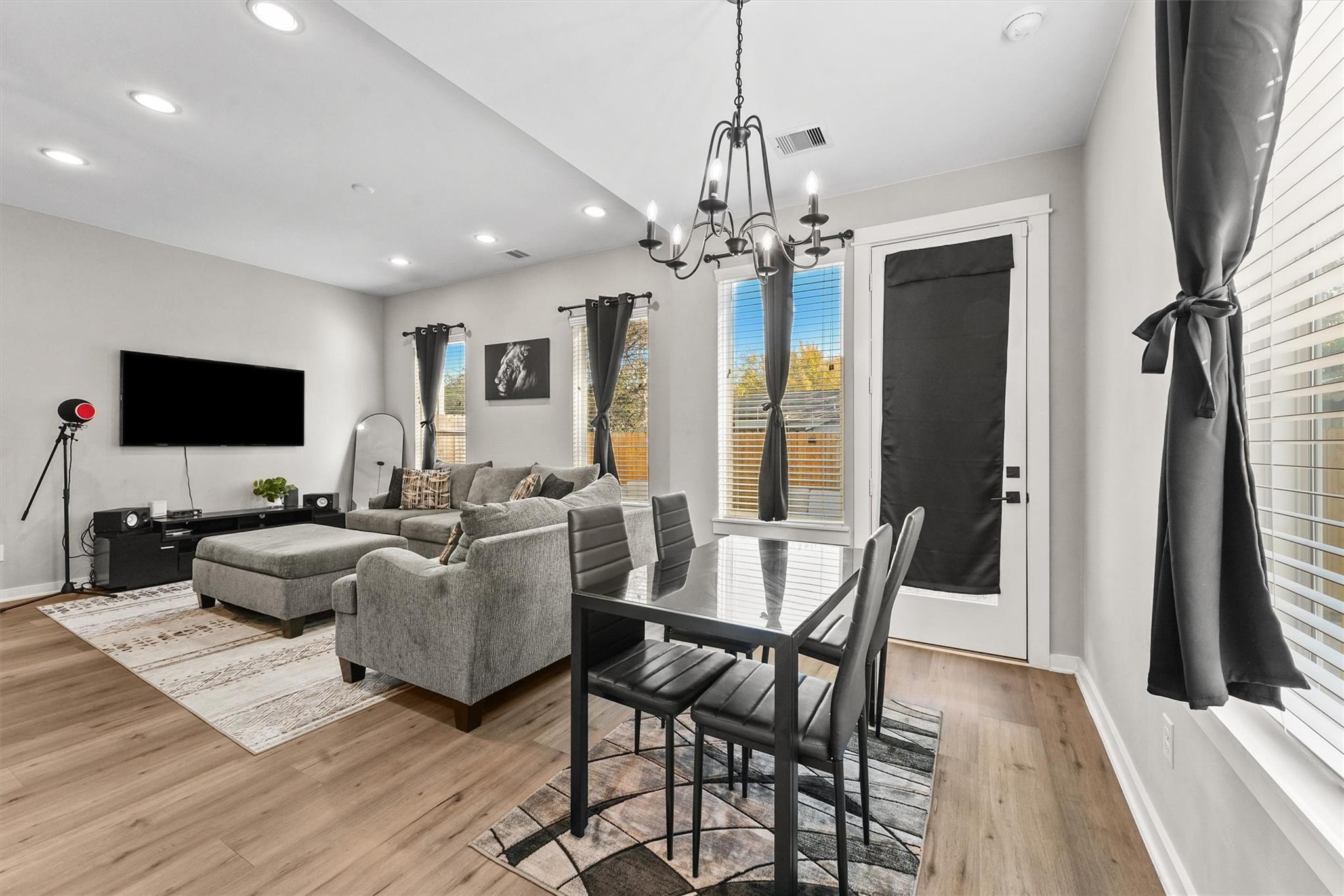 6704 Parker Grove Lane