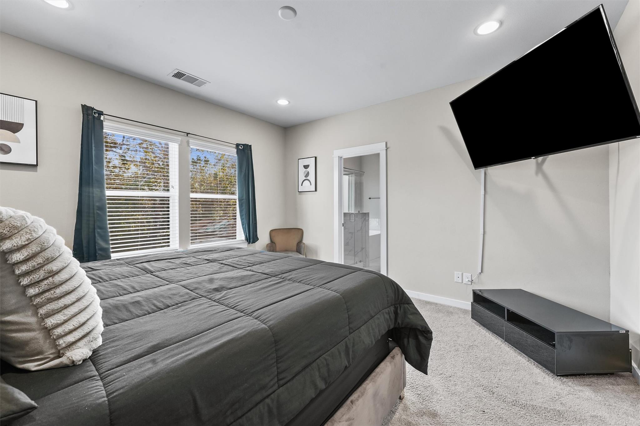 6704 Parker Grove Lane