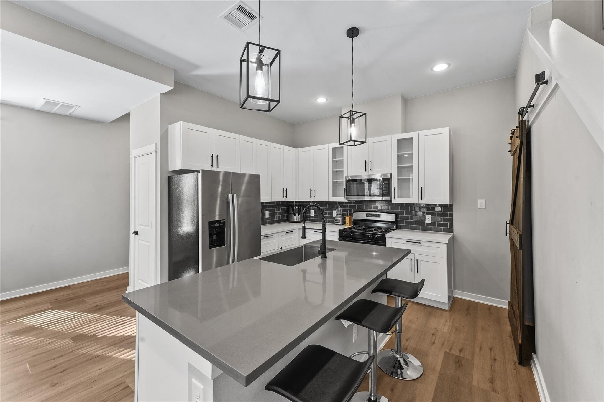 6704 Parker Grove Lane