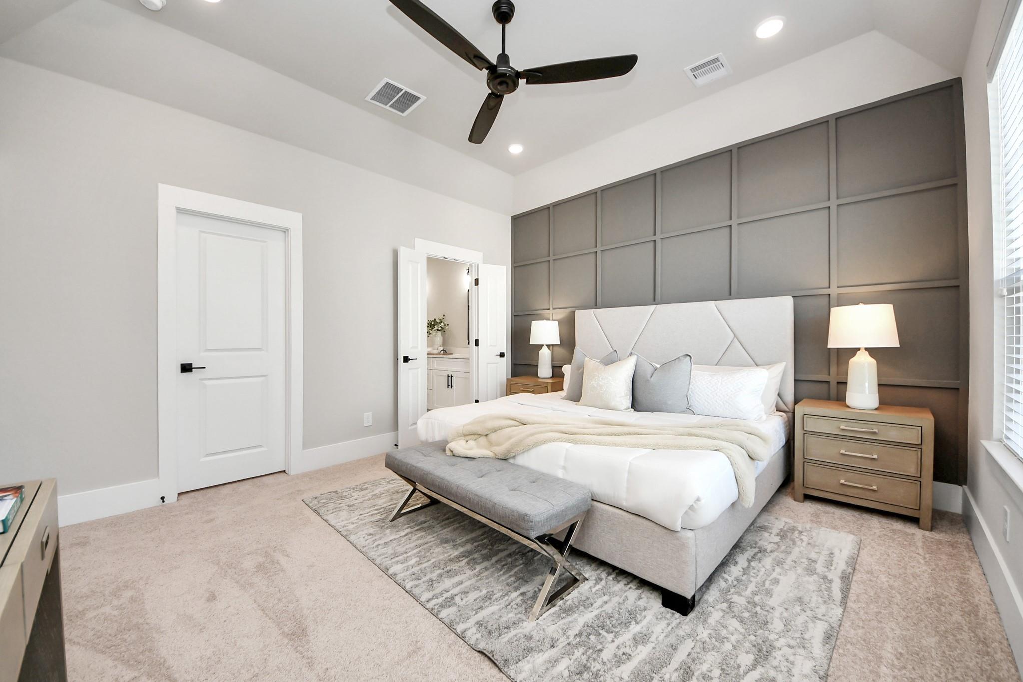 1102 Mansfield Street Unit: E