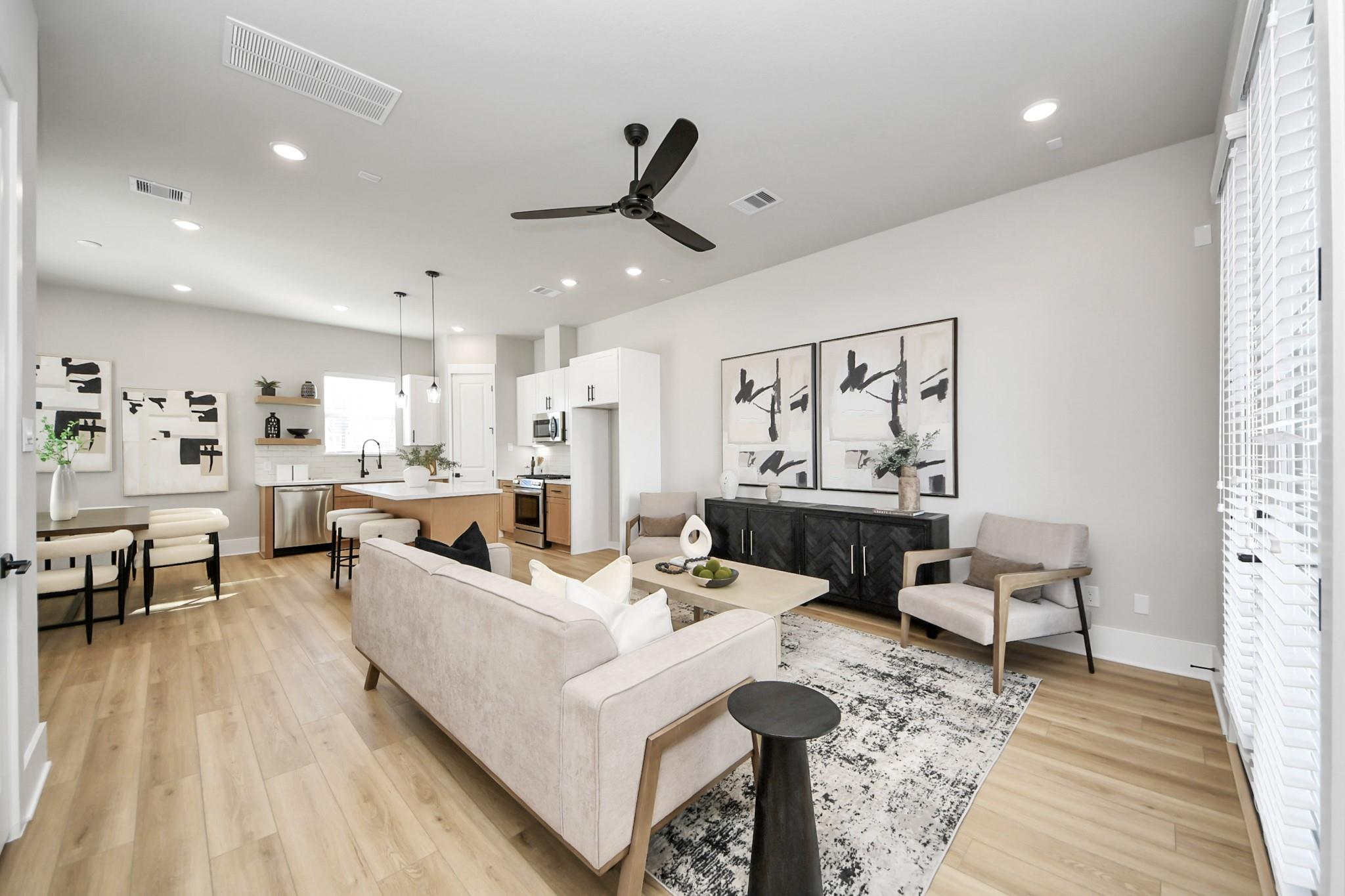 1102 Mansfield Street Unit: E