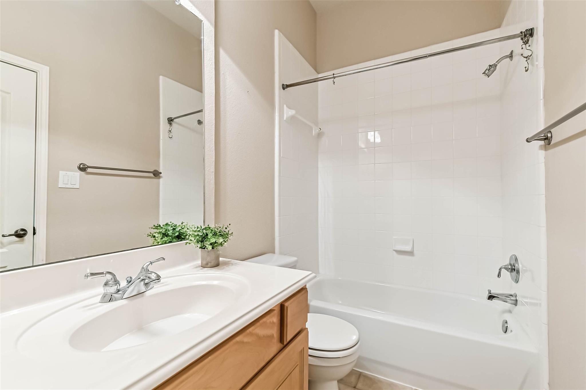 5453 Fairdale Lane