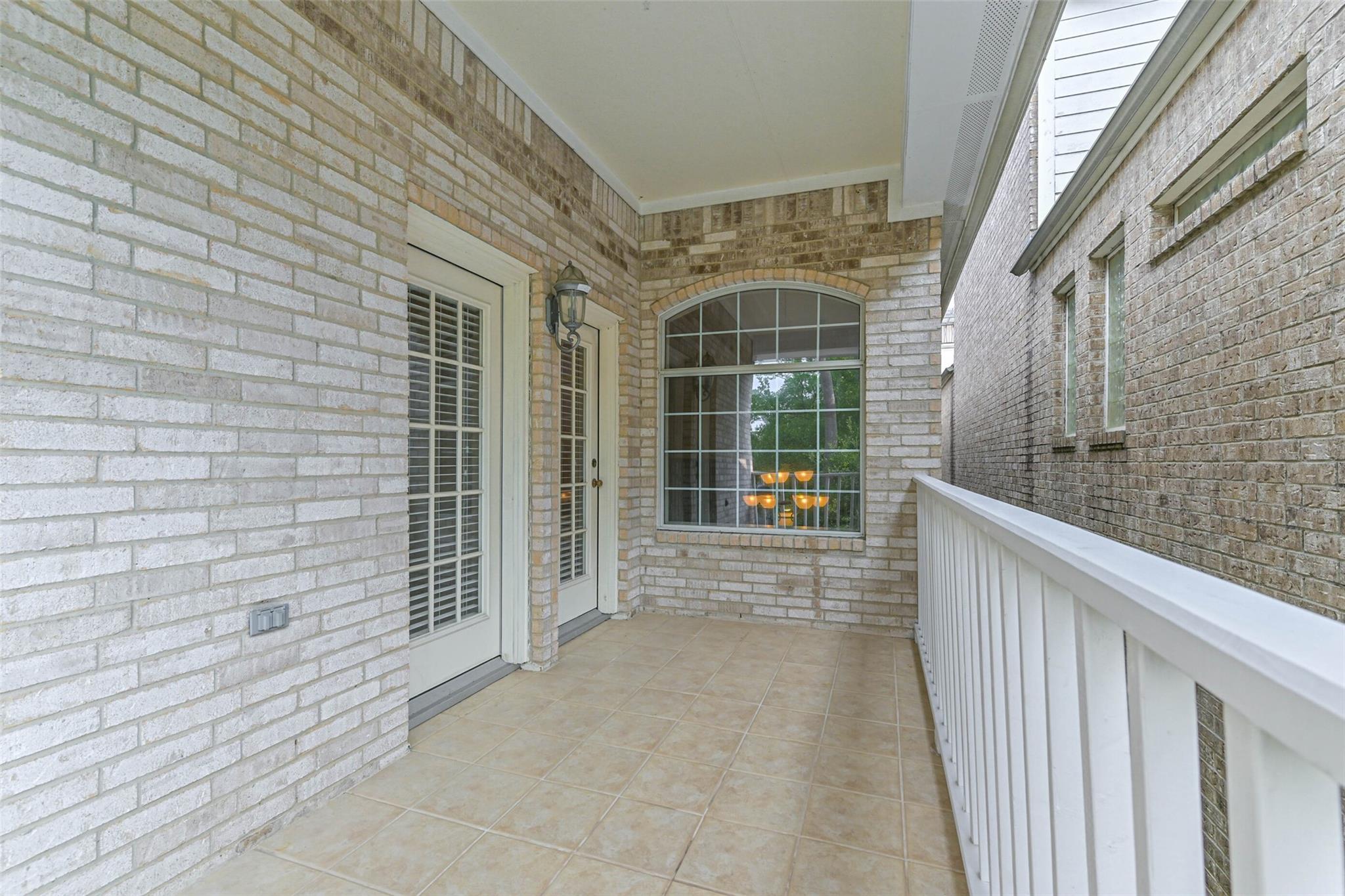 5453 Fairdale Lane