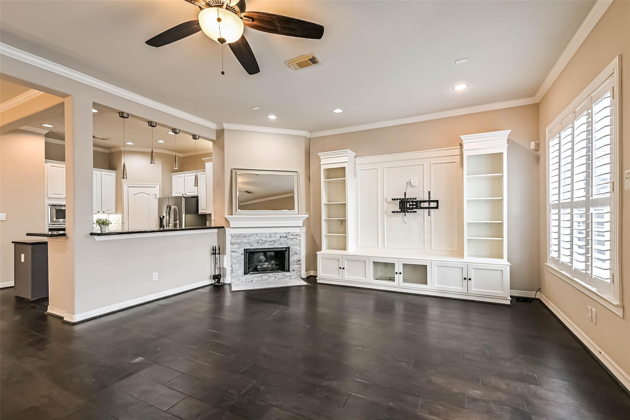 5453 Fairdale Lane