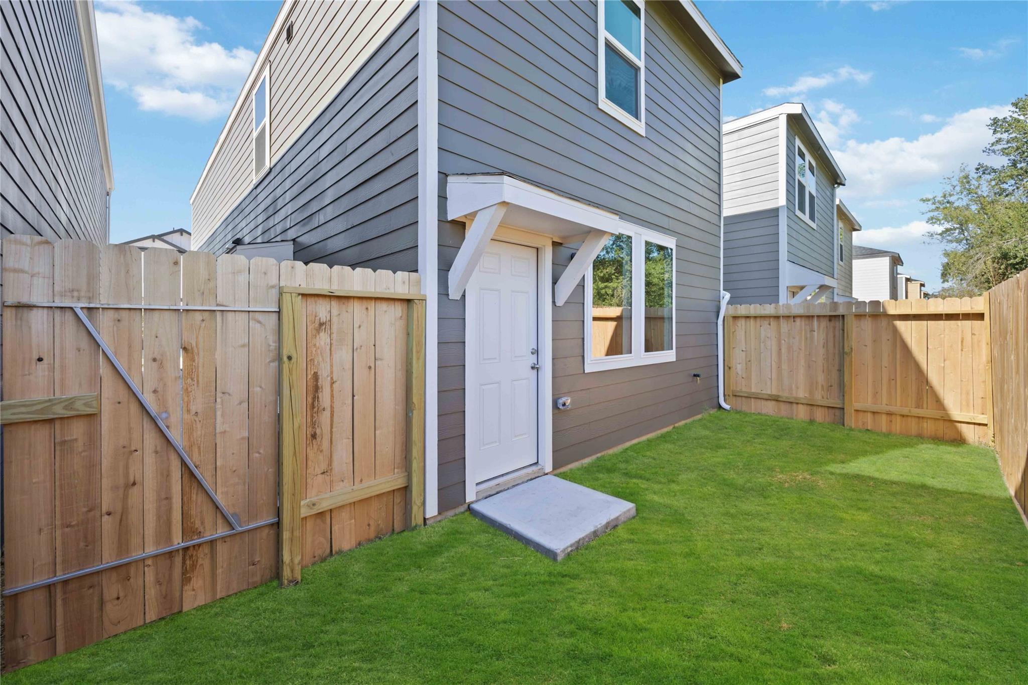 3302 Willshire Stone Street