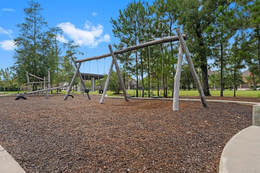 28295 Emerald Bend Drive