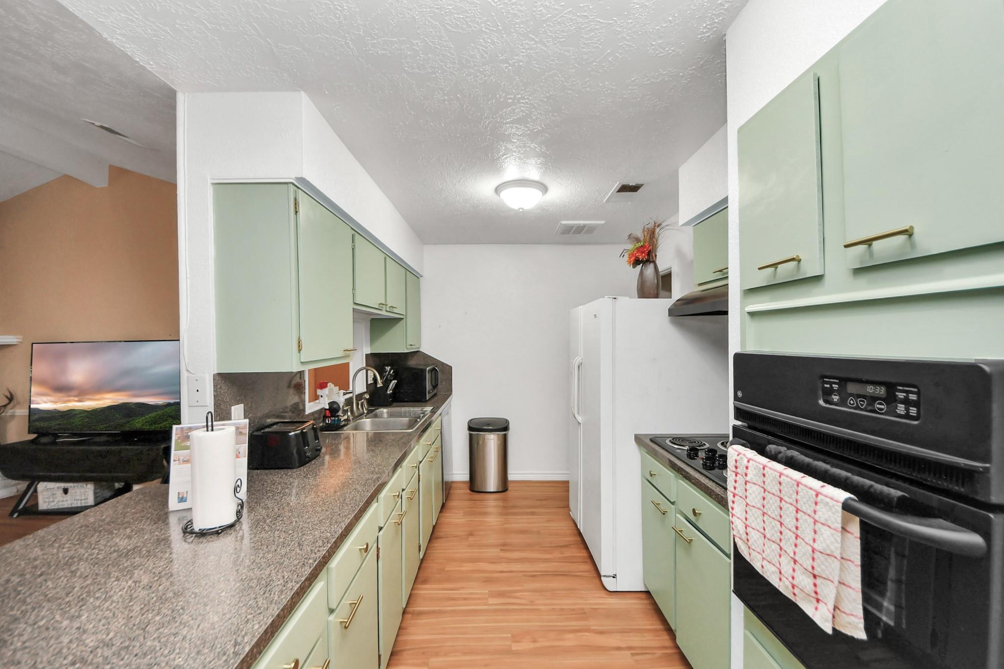 23127 Harpergate Drive