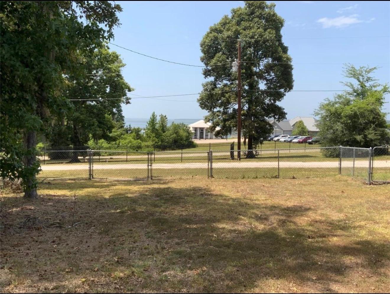 230 E Woodland Shores Drive