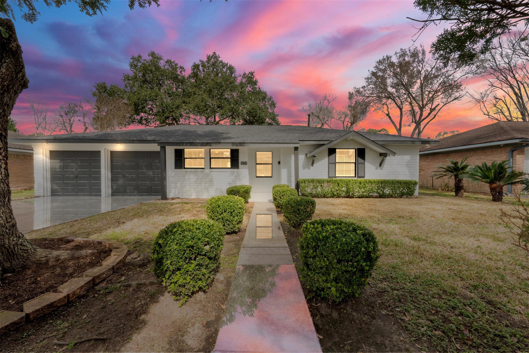 5734 Farwell Drive