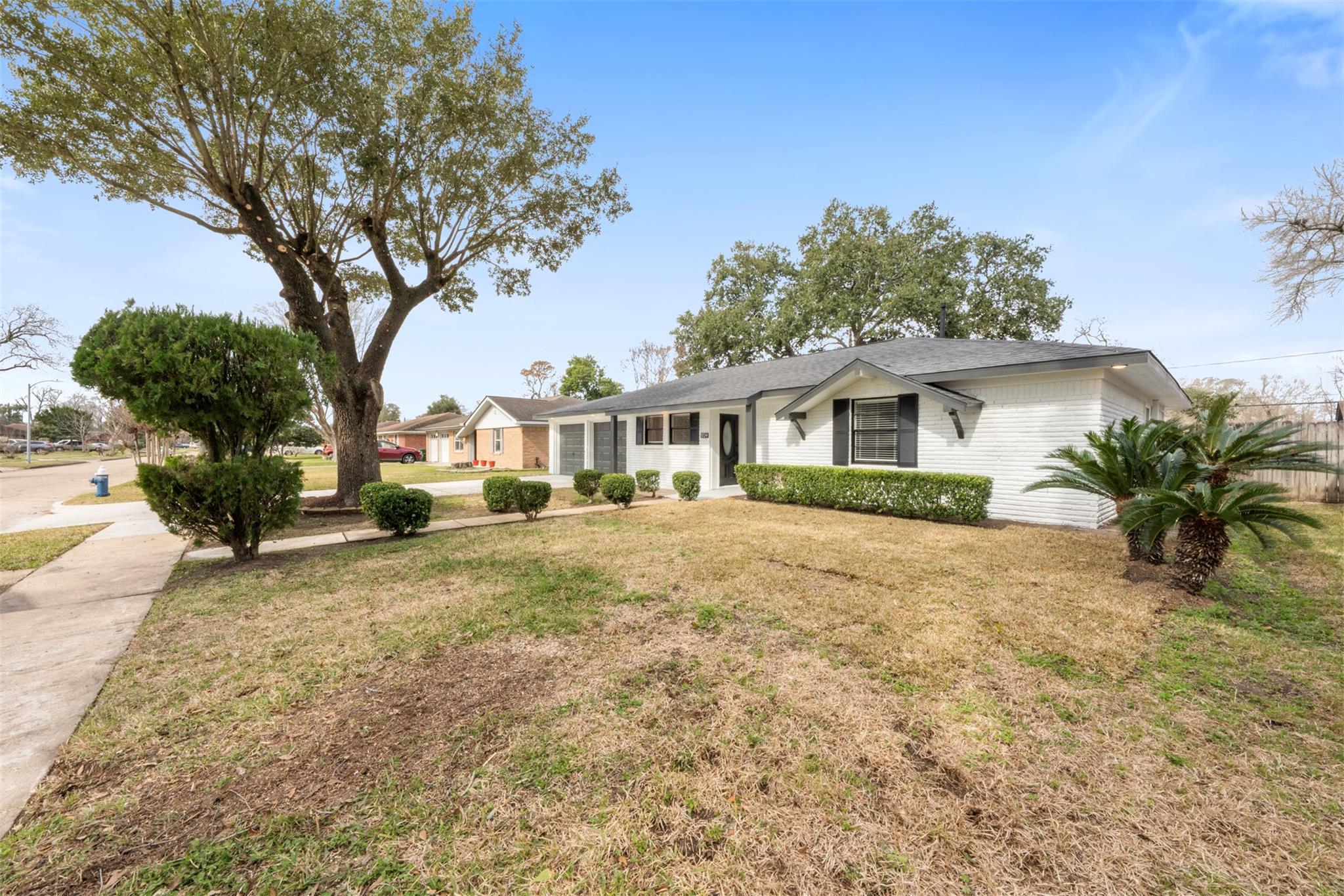 5734 Farwell Drive