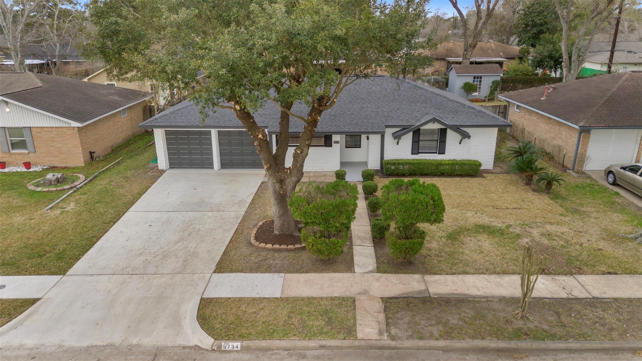 5734 Farwell Drive