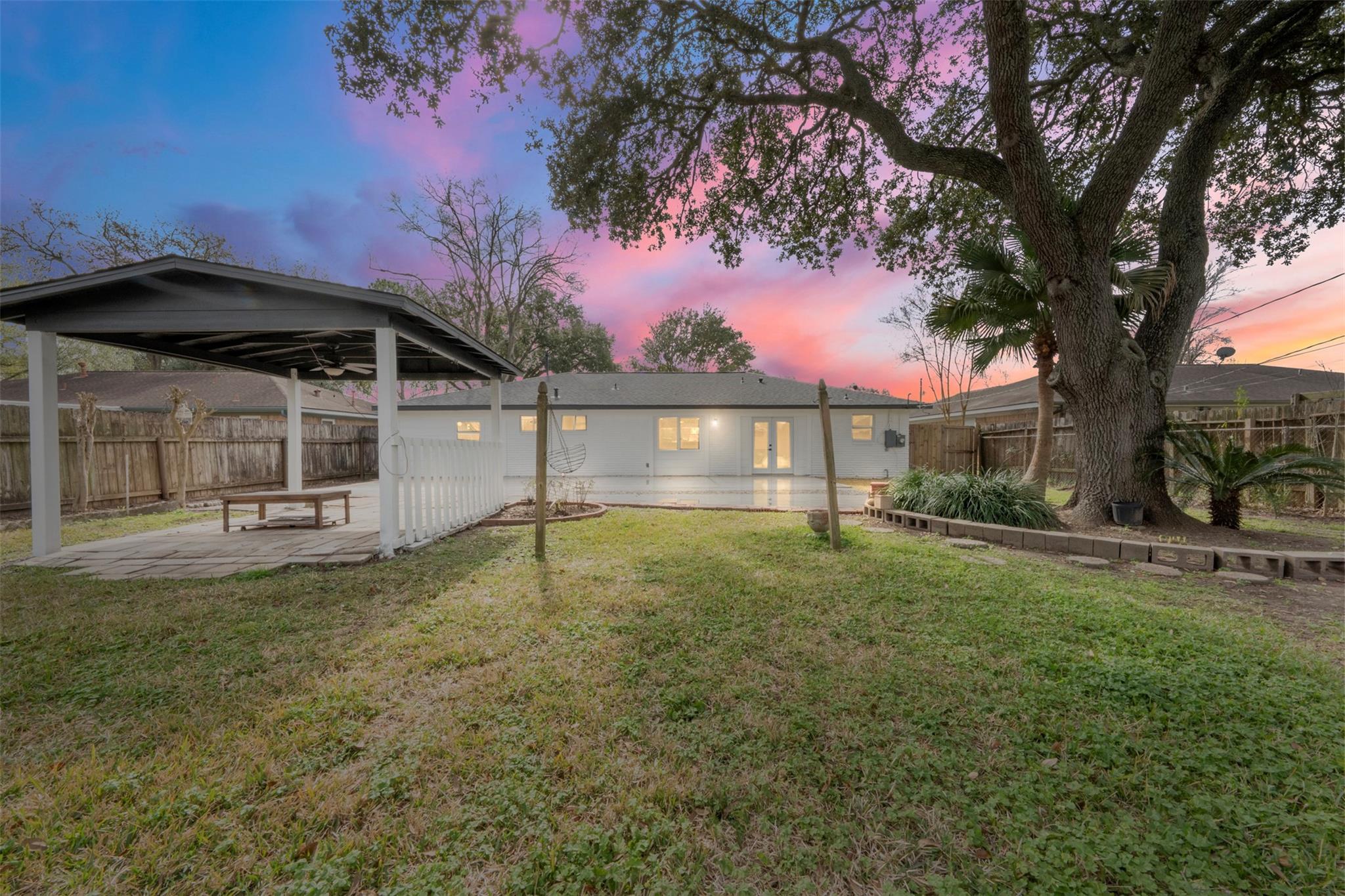 5734 Farwell Drive