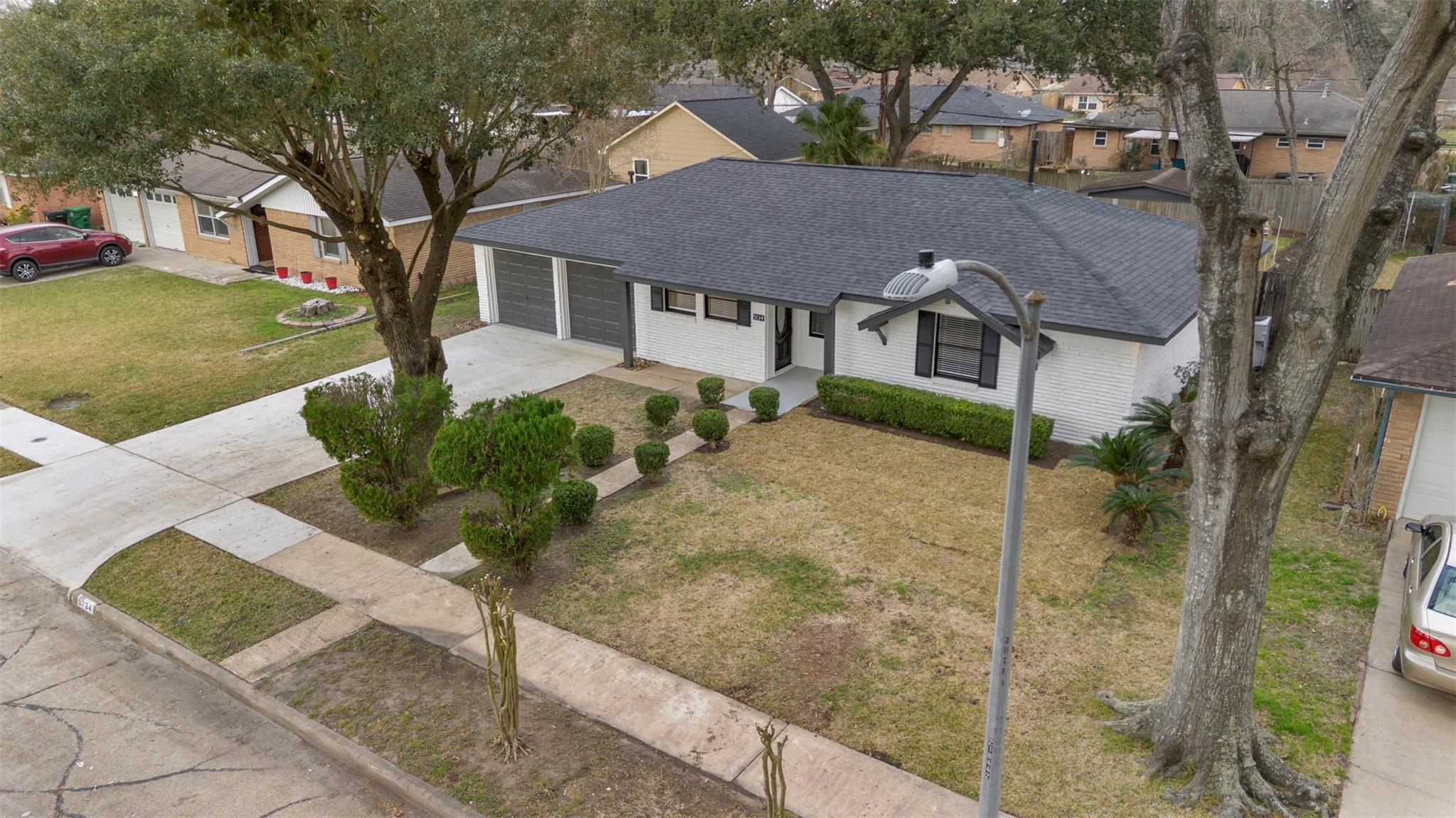 5734 Farwell Drive
