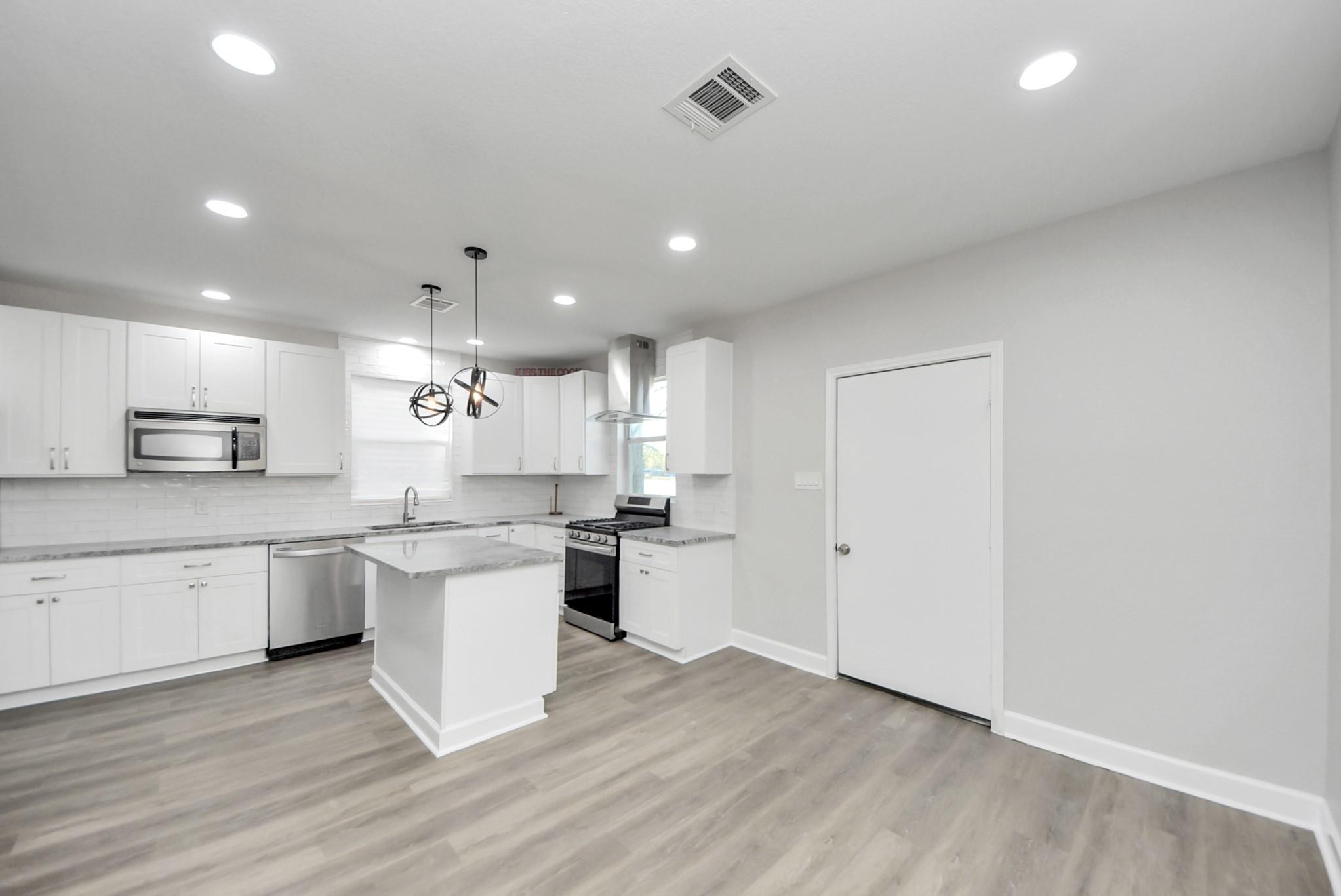 508 Navajo Dr